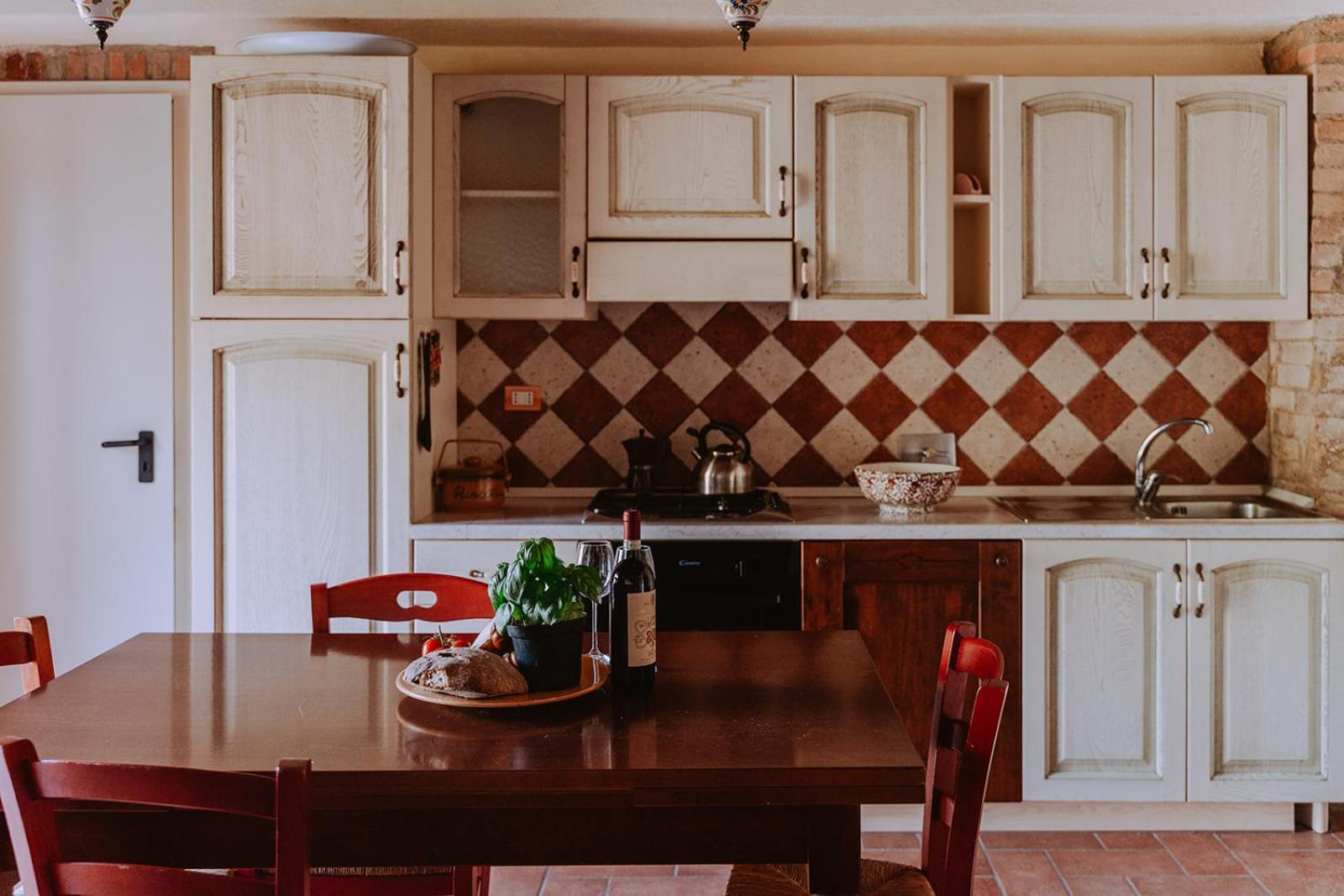 מונטה קטיני ואל די צ'צ'ינה Agriturismo Lucertola חדר תמונה